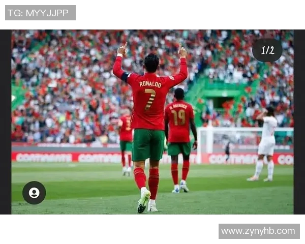 足球明星如何巧妙遮挡镜头瞬间转场的精彩视频合集